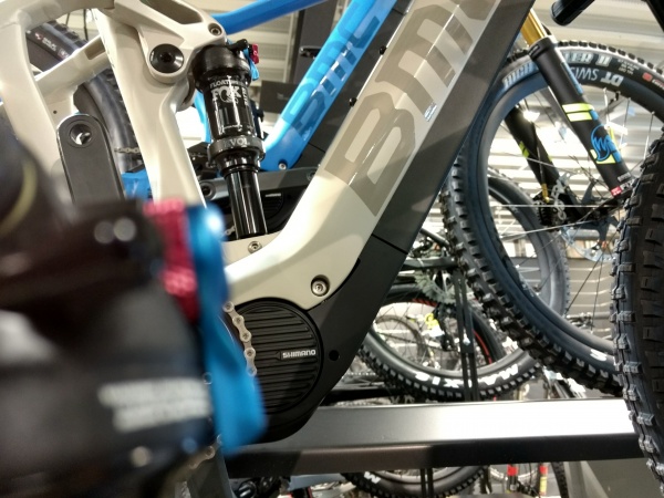 Alles wat u moet weten over de Shimano Steps E8000-serie MTB motor