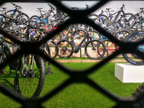 La marque de vélo Cube passée à la loupe dans votre magasin Barracuda